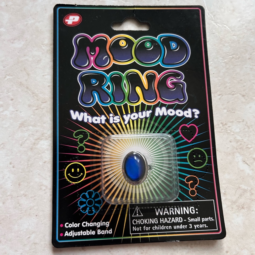 Mood Ring Color-Changing Adjustable Band - Blue Center